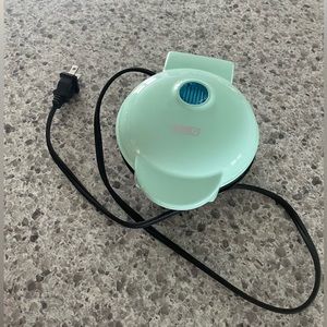 Dash mini waffle maker.